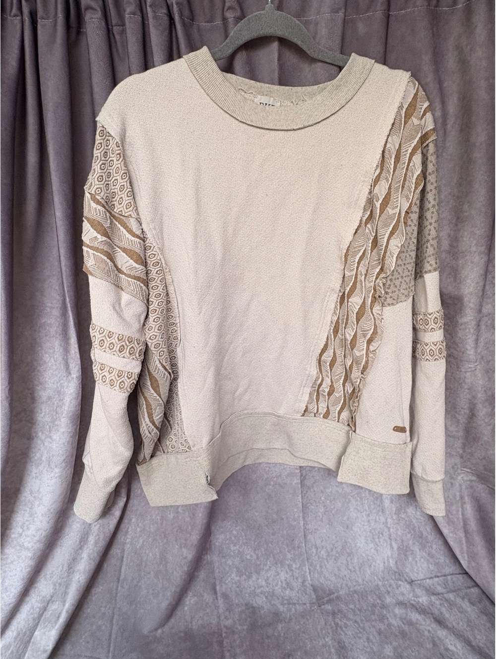 BKE Patchwork Sweatshirt Women’s Large Cream Tan Boho Mixed Print Pullover